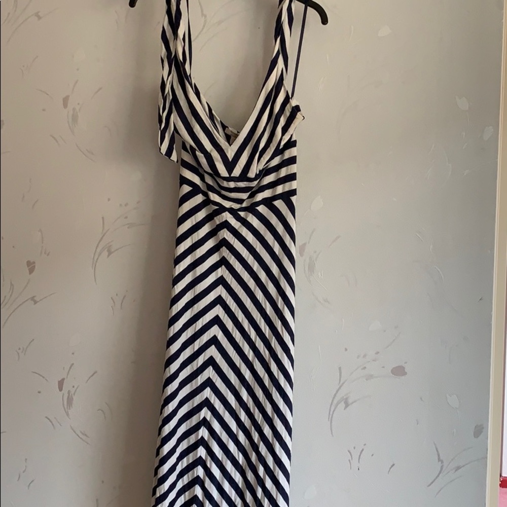 Cute strapped dress